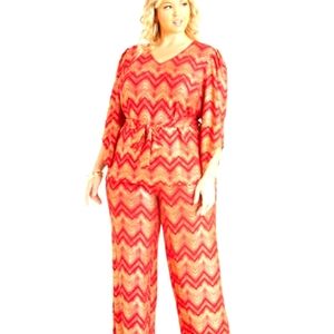 ☀️Red long sleeve gold metallic top